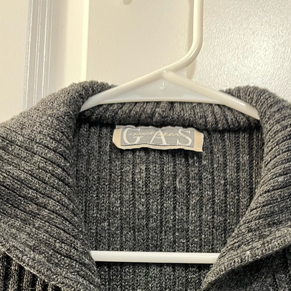 𝓡𝓲𝓫𝓫𝓮𝓭 𝓑𝓾𝓽𝓽𝓸𝓷-𝓤𝓹 𝓒𝓪𝓻𝓭𝓲𝓰𝓪𝓷 - Picture 2 of 5